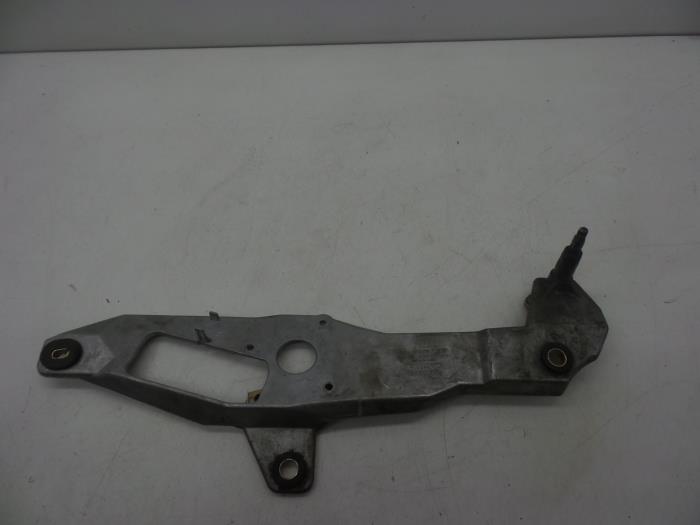 Rear window wiper mechanism