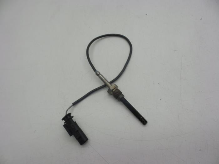 Gebrauchte Auspuff Temperatursensor Volvo XC60 I (DZ) 2.4 D5 20V AWD Preis € 40,00 Margenregelung angeboten von Auto Demontage Elferink B.V.