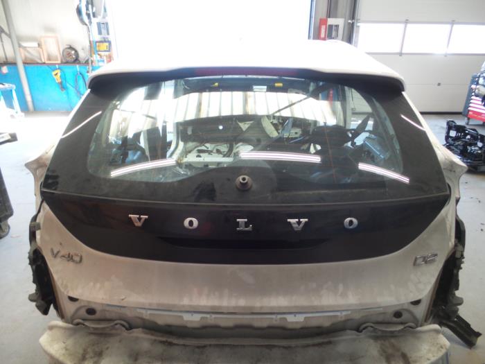 Begagnade Baklucka Volvo V40 (MV) 2.0 D2 16V Pris € 150,00 Marginaltabell erbjuds av Auto Demontage Elferink B.V.