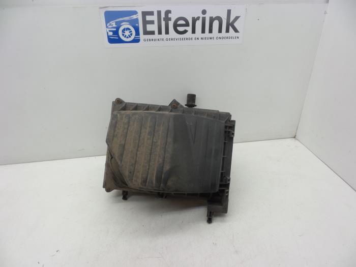 Begagnade Luftfilterhus Opel Corsa C (F08/68) 1.0 12V Pris € 40,00 Marginaltabell erbjuds av Auto Demontage Elferink B.V.