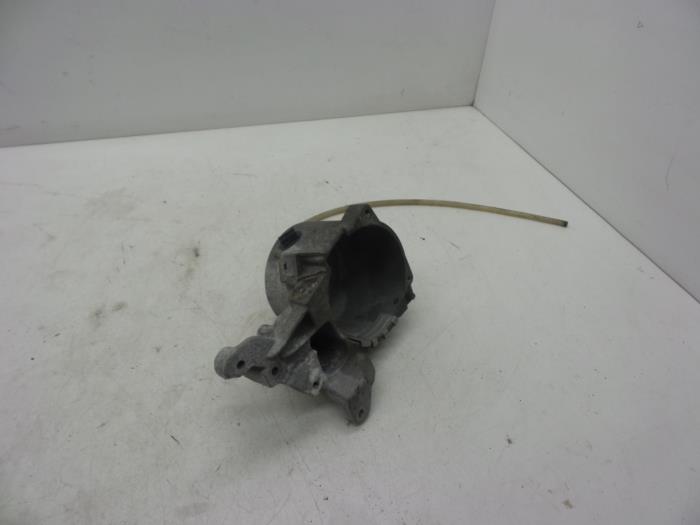 Boîtier filtre de carburant