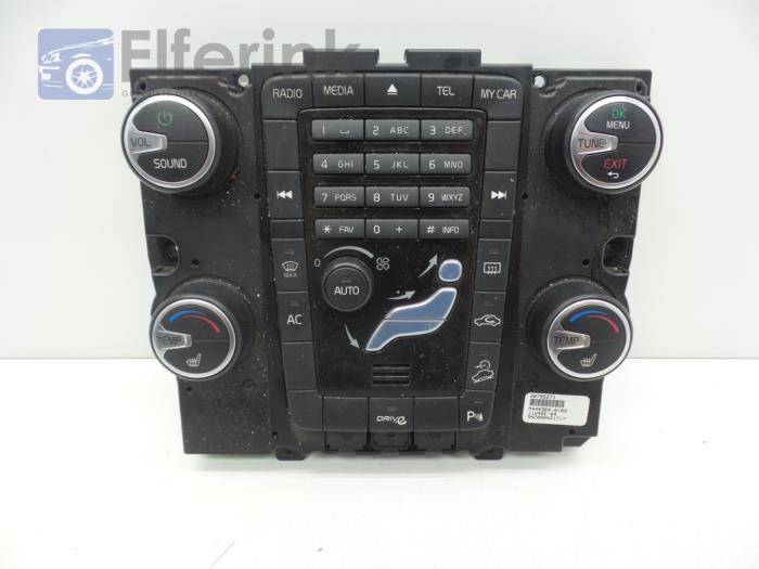 Unidad de control multimedia de un Volvo XC70 (BZ) 2.4 D 20V AWD 2012