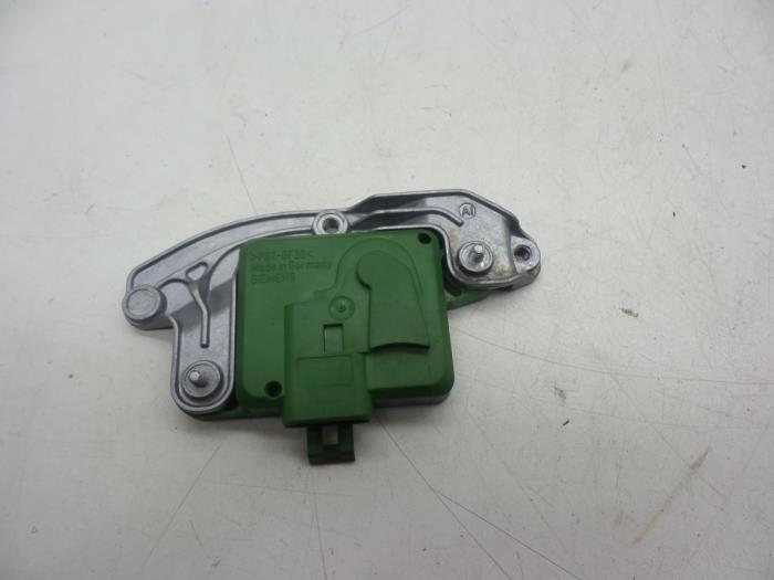 Gebrauchte Airbag Sensor Saab 9-5 Estate (YS3E) 1.9 TiD 16V Preis € 25,00 Margenregelung angeboten von Auto Demontage Elferink B.V.