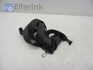 Used Seatbelt tensioner, right Opel Astra J (PC6/PD6/PE6/PF6) 1.6 16V Price € 75,00 Margin scheme offered by Auto Demontage Elferink B.V.