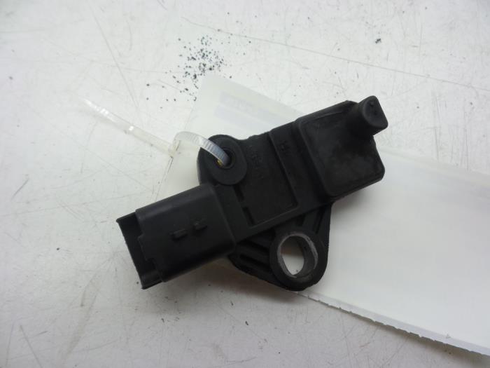Begagnade Vevaxelsensor Volvo C70 (MC) 2.0 D 16V Pris € 25,00 Marginaltabell erbjuds av Auto Demontage Elferink B.V.