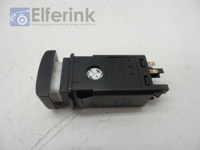 ESP switch from a Saab 9-5 (YS3E) 1.9 TiD 16V 2006