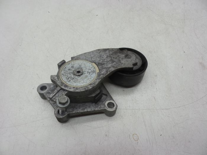 Usados Rodillo tensor correa múltiple Volvo V60 I (FW/GW) 1.6 DRIVe Precio € 40,00 Norma de margen ofrecido por Auto Demontage Elferink B.V.