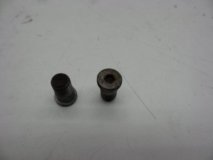 Usagé Kit boulons Saab 9-3 I (YS3D) 2.0,S 16V Prix € 25,00 Règlement à la marge proposé par Auto Demontage Elferink B.V.
