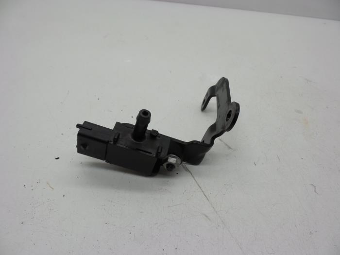 Begagnade MAP-sensor (insugsrör) Saab 9-5 (YS3G) 2.0 TiD 16V Pris € 50,00 Marginaltabell erbjuds av Auto Demontage Elferink B.V.