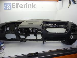 Used Dashboard Opel Movano Combi 2.3 CDTi 16V Price € 250,00 Margin scheme offered by Auto Demontage Elferink B.V.