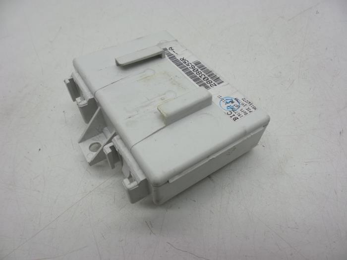 Gebrauchte Navigation Modul Opel Movano Combi 2.3 CDTi 16V Preis € 50,00 Margenregelung angeboten von Auto Demontage Elferink B.V.