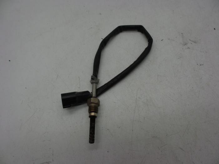 Gebrauchte Auspuff Temperatursensor Volvo V70 (SW) 2.4 D5 20V Preis € 25,00 Margenregelung angeboten von Auto Demontage Elferink B.V.
