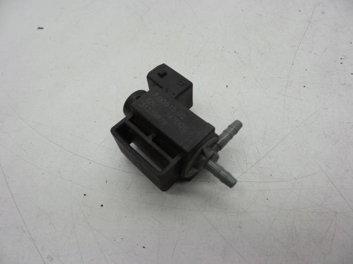Begagnade Sensor (övriga) Volvo V60 I (FW/GW) 2.0 D4 16V Pris € 25,00 Marginaltabell erbjuds av Auto Demontage Elferink B.V.