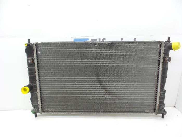 Gebrauchte Kühler Saab 9-5 Estate (YS3E) 1.9 TiD 16V Preis € 65,00 Margenregelung angeboten von Auto Demontage Elferink B.V.