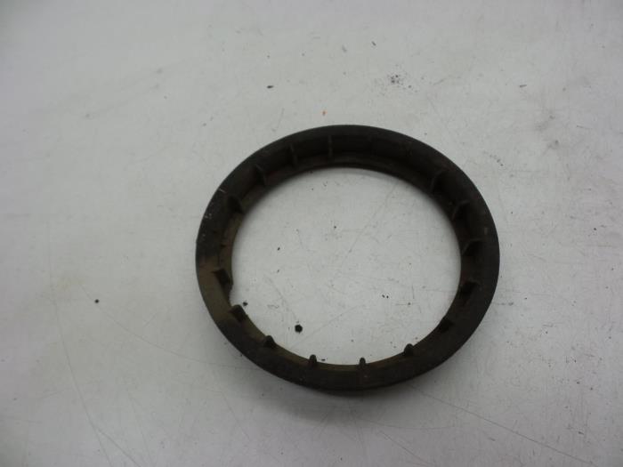 Saab 9000 Bagues De Verrouillage Dans R servoir Carburant Stock saab-9000-bagues-de-verrouillage-dans-r-servoir-carburant-stock