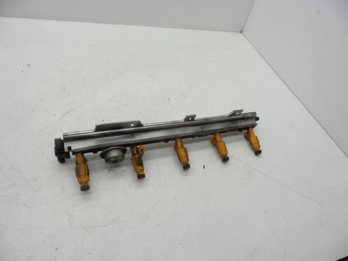 Usagé Système d'injection Volvo S70 2.5 20V Prix € 125,00 Règlement à la marge proposé par Auto Demontage Elferink B.V.