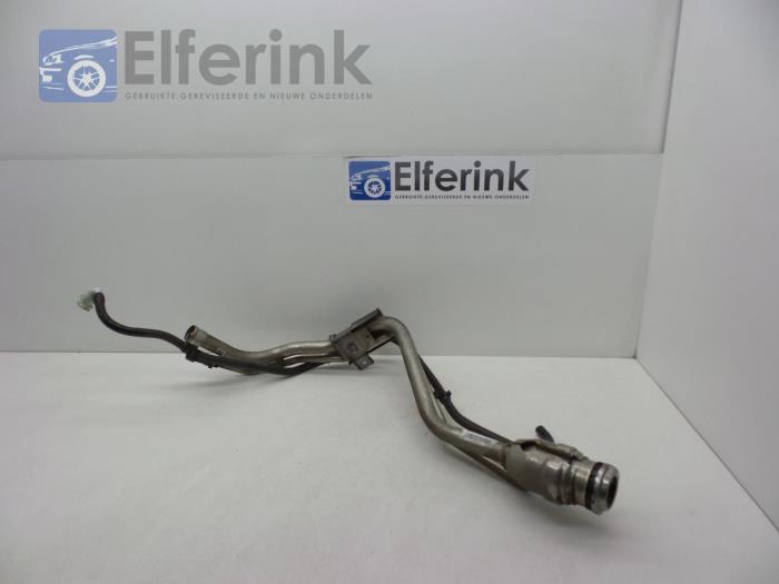 Fuel tank filler pipe from a Volvo V40 Cross Country (MZ) 2.0 T3 16V 2015