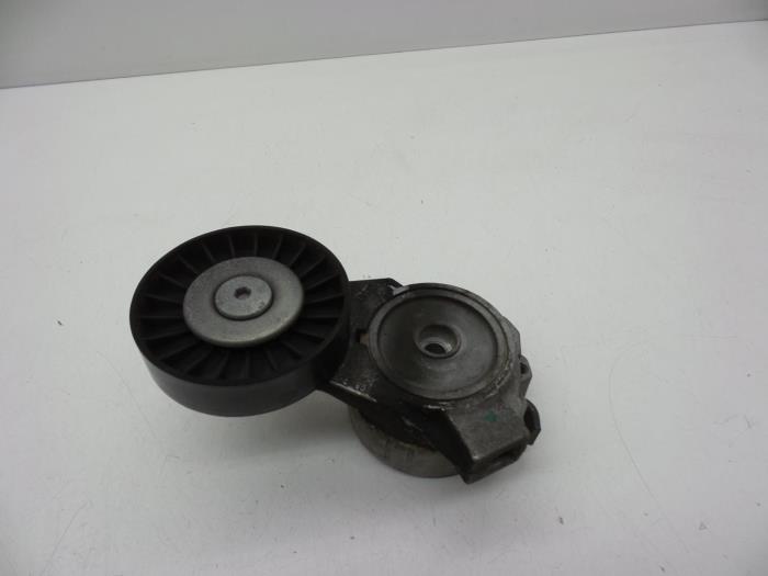 Usados Rodillo tensor correa múltiple Saab 9-5 (YS3E) 2.3 Turbo 16V Aero TS Precio € 25,00 Norma de margen ofrecido por Auto Demontage Elferink B.V.