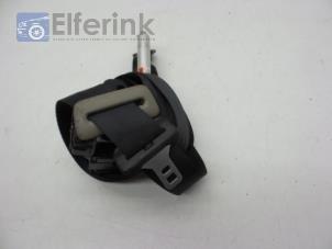 Used Rear seatbelt tensioner, centre Volvo S60 I (RS/HV) 2.4 D5 20V Price € 75,00 Margin scheme offered by Auto Demontage Elferink B.V.