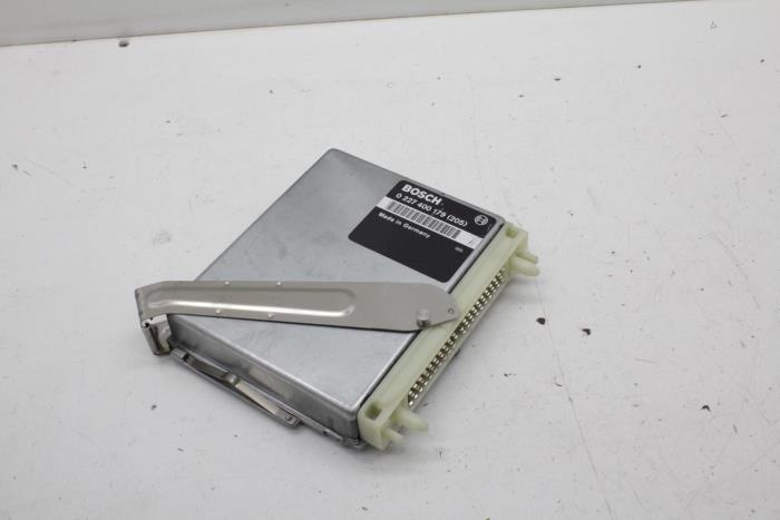 Used Ignition computer Volvo 850 2.5i GLT 20V Price € 75,00 Margin scheme offered by Auto Demontage Elferink B.V.