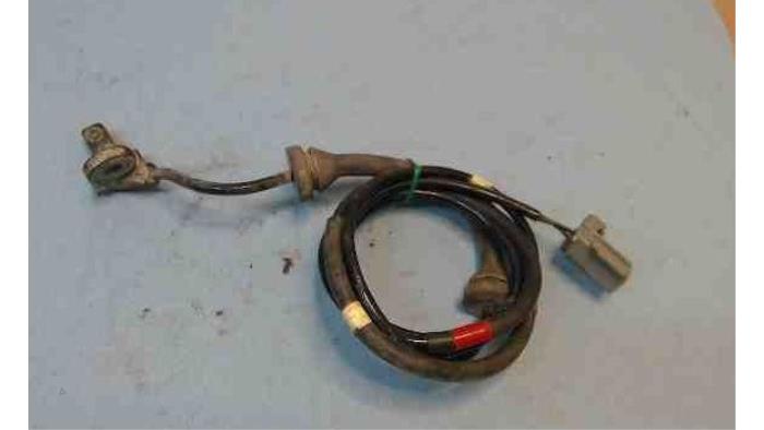 Begagnade ABS-sensor Volvo V70 (SW) 2.5 D Pris € 25,00 Marginaltabell erbjuds av Auto Demontage Elferink B.V.