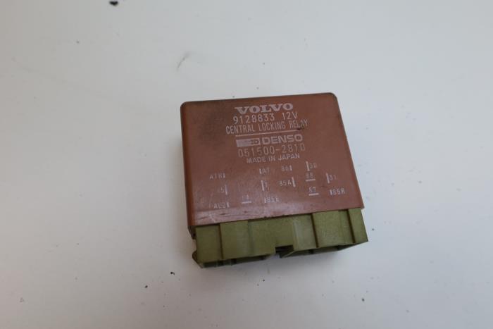Gebrauchte Relais Volvo 850 2.5i GLE 10V Preis € 25,00 Margenregelung angeboten von Auto Demontage Elferink B.V.
