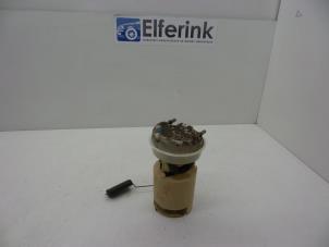 Usagé Pompe carburant électrique Volvo V40 (VW) 1.8 16V Prix € 50,00 Règlement à la marge proposé par Auto Demontage Elferink B.V.