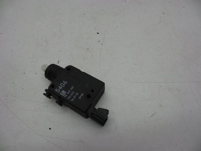 Opel Astra G Zentralverriegelung Hinten Links Defekt Opel Astra Motoren Zentralverriegelung Vorrat | ProxyParts.de