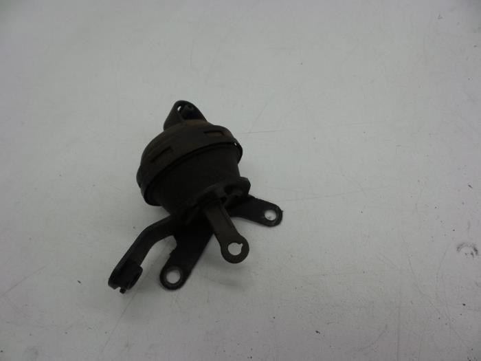 Gebrauchte AGR Ventil Saab 9-3 Preis € 25,00 Margenregelung angeboten von Auto Demontage Elferink B.V.