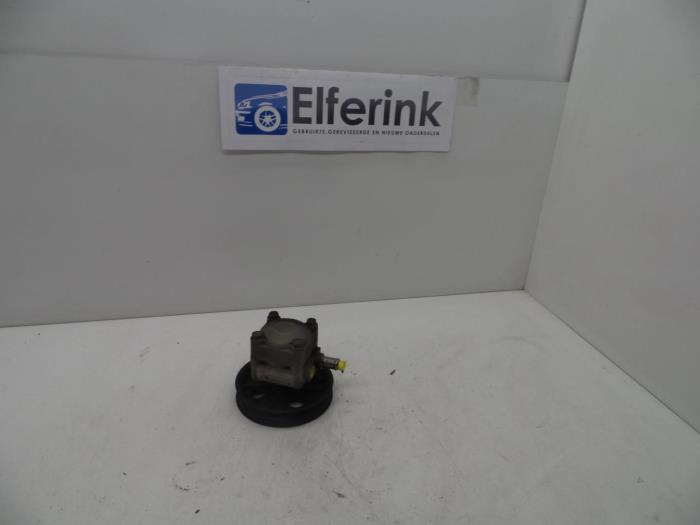Usagé Pompe de direction Volvo S80 (TR/TS) 2.9 SE 24V Prix € 125,00 Règlement à la marge proposé par Auto Demontage Elferink B.V.