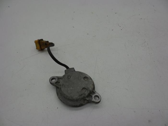 Begagnade Kamaxelsensor Volvo V70 (GW/LW/LZ) 2.5 10V Pris € 25,00 Marginaltabell erbjuds av Auto Demontage Elferink B.V.