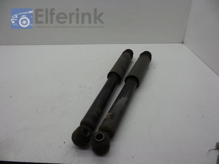 Shock absorber kit from a Opel Tigra Twin Top 1.8 16V 2005