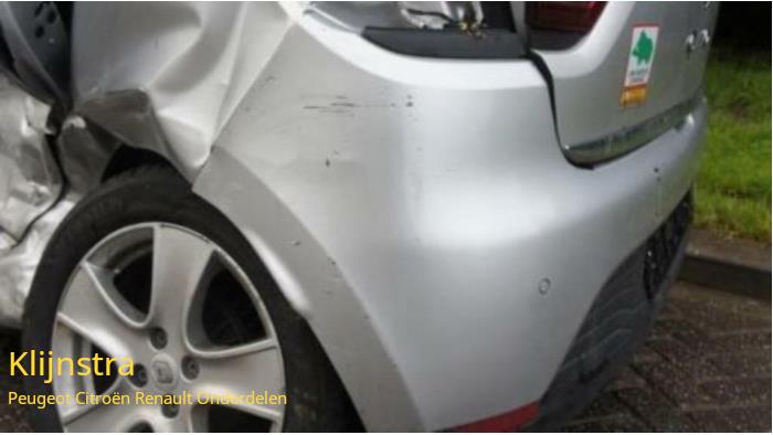Pare choc arrière d'un Renault Clio IV (5R)  2013