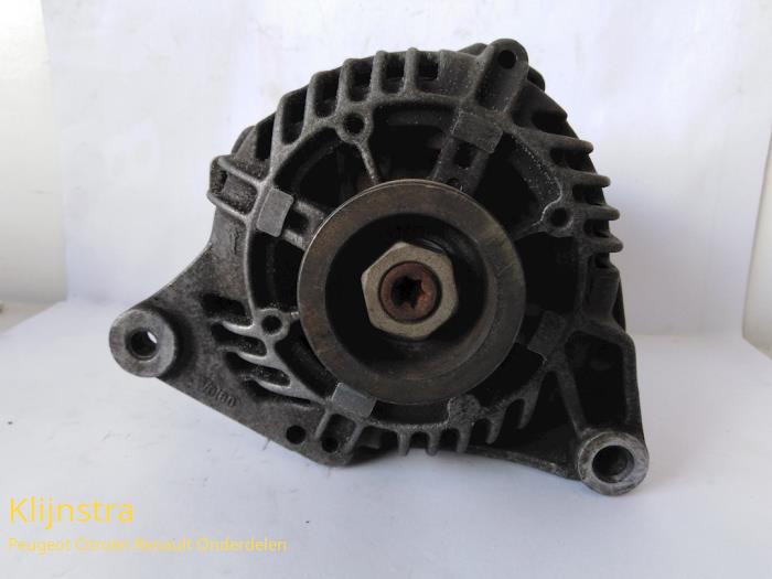 Begagnade Dynamo Peugeot 106 II 1.1 XN,XR,XT,Accent Pris på förfrågan erbjuds av Fa. Klijnstra & Zn. VOF