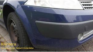 Gebrauchte Stoßstange vorne Renault Megane II Grandtour (KM) 1.6 16V Preis auf Anfrage angeboten von Fa. Klijnstra & Zn. VOF