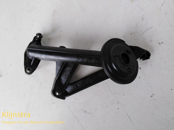 Oil pump from a Peugeot 208 2013