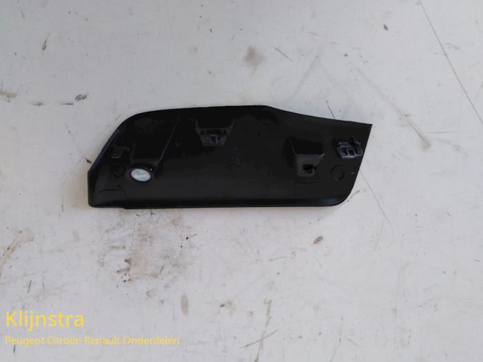 Mirror housing, left from a Peugeot 208 2013