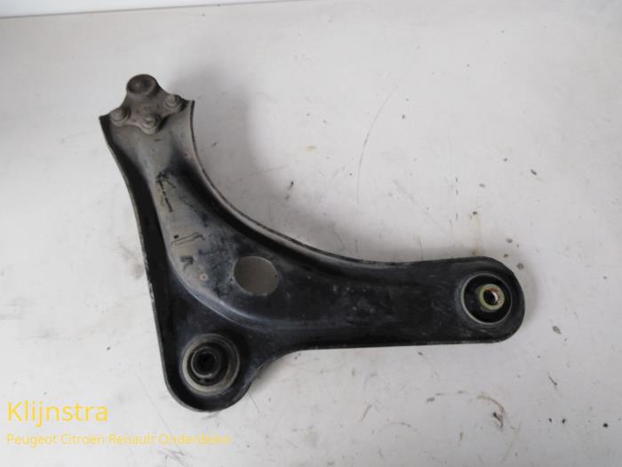Front upper wishbone, left from a Peugeot 208 2013