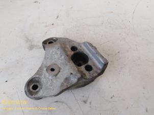 Used Gearbox mount Peugeot 208 Price on request offered by Fa. Klijnstra & Zn. VOF