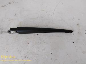 Used Rear wiper arm Peugeot 207 Price on request offered by Fa. Klijnstra & Zn. VOF