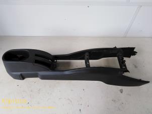 Used Middle console Peugeot 207/207+ (WA/WC/WM) 1.4 16V Price on request offered by Fa. Klijnstra & Zn. VOF