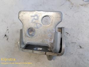 Used Rear door hinge, right Peugeot 207 Price on request offered by Fa. Klijnstra & Zn. VOF
