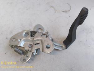 Used Bonnet lock mechanism Peugeot 207/207+ (WA/WC/WM) 1.4 16V Price on request offered by Fa. Klijnstra & Zn. VOF