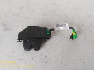 Used Tailgate lock stop Peugeot 207 Price on request offered by Fa. Klijnstra & Zn. VOF
