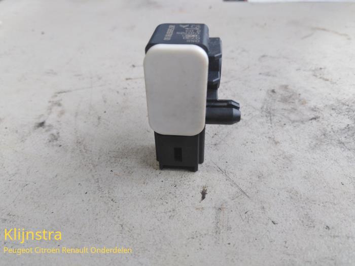 Gebrauchte Airbag Sensor Peugeot 2008 (CU) Preis auf Anfrage angeboten von Fa. Klijnstra & Zn. VOF