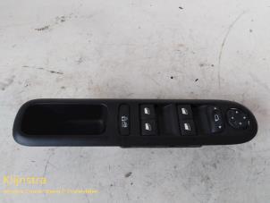 Used Multi-functional window switch Peugeot 3008 Price on request offered by Fa. Klijnstra & Zn. VOF