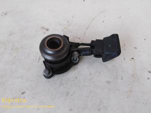 Used Thrust bearing Peugeot 3008 Price on request offered by Fa. Klijnstra & Zn. VOF
