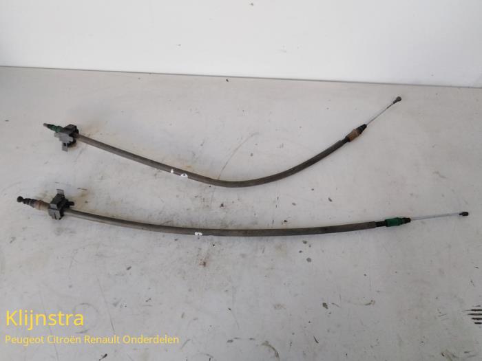 Parking brake cable from a Peugeot 3008 2013