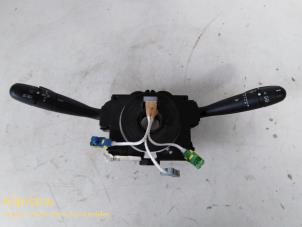 Used Steering column stalk Peugeot 206 Price on request offered by Fa. Klijnstra & Zn. VOF