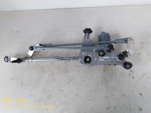 Used Front wiper motor Peugeot 308 Price on request offered by Fa. Klijnstra & Zn. VOF